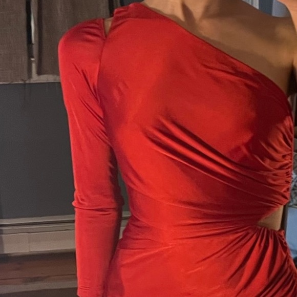 Red one shoulder long sleeve maxi dress - Picture 9 of 14